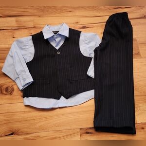4T Claiborne 3pc--vest, pants, shirt (vest and pants are dark blue) New w/o tags